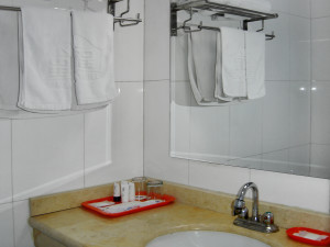 bei_accommodation_hotel-bathroom